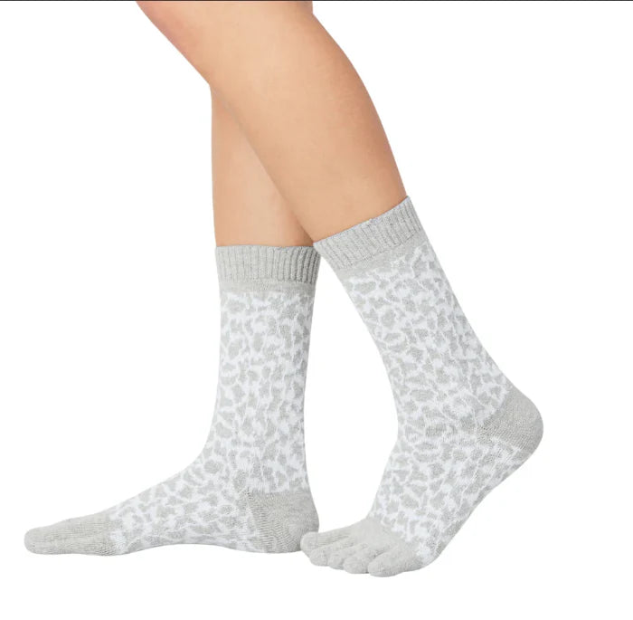 Leopard Midcalf Five Toe Socks