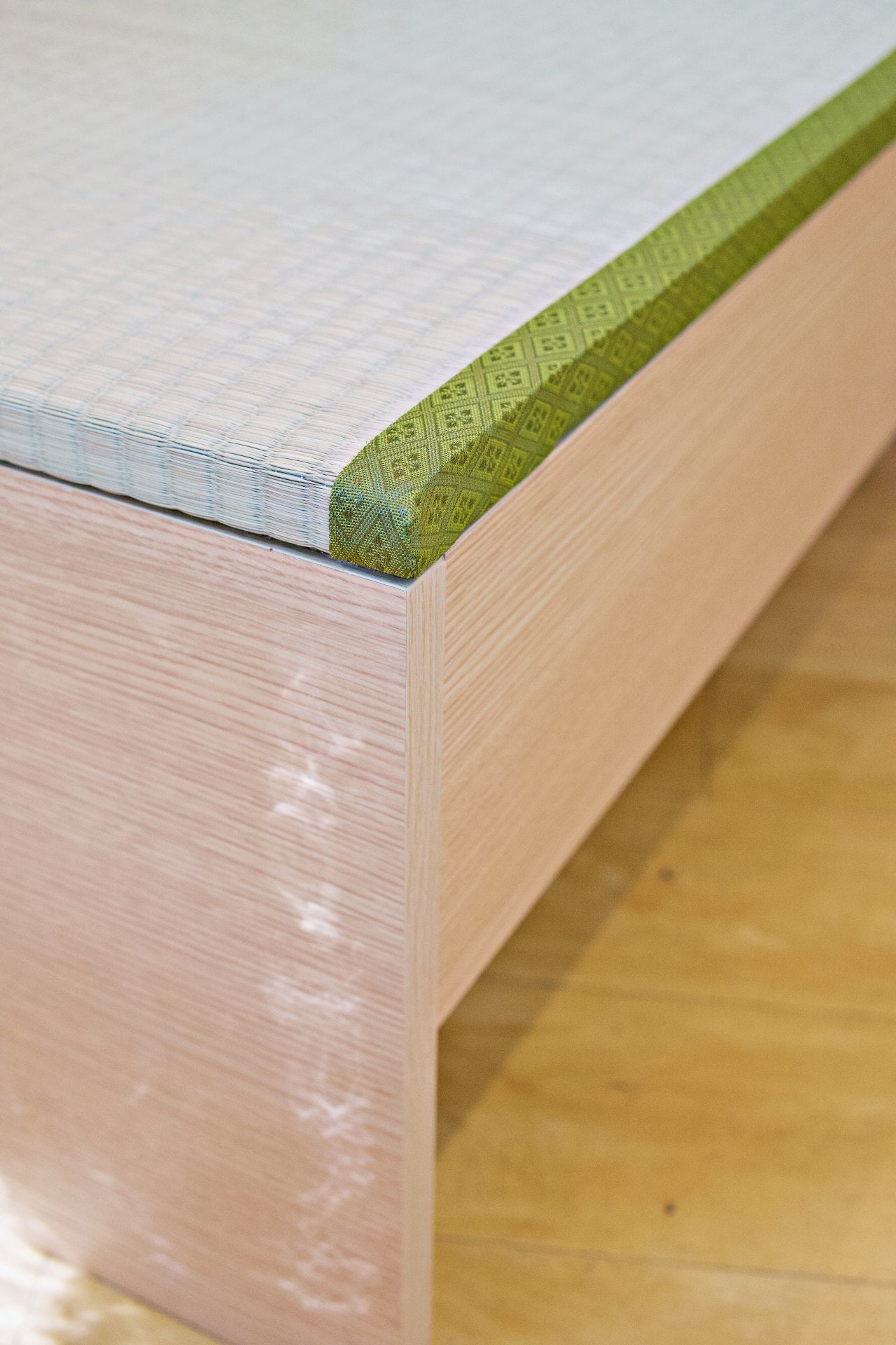 Tatami mat side details