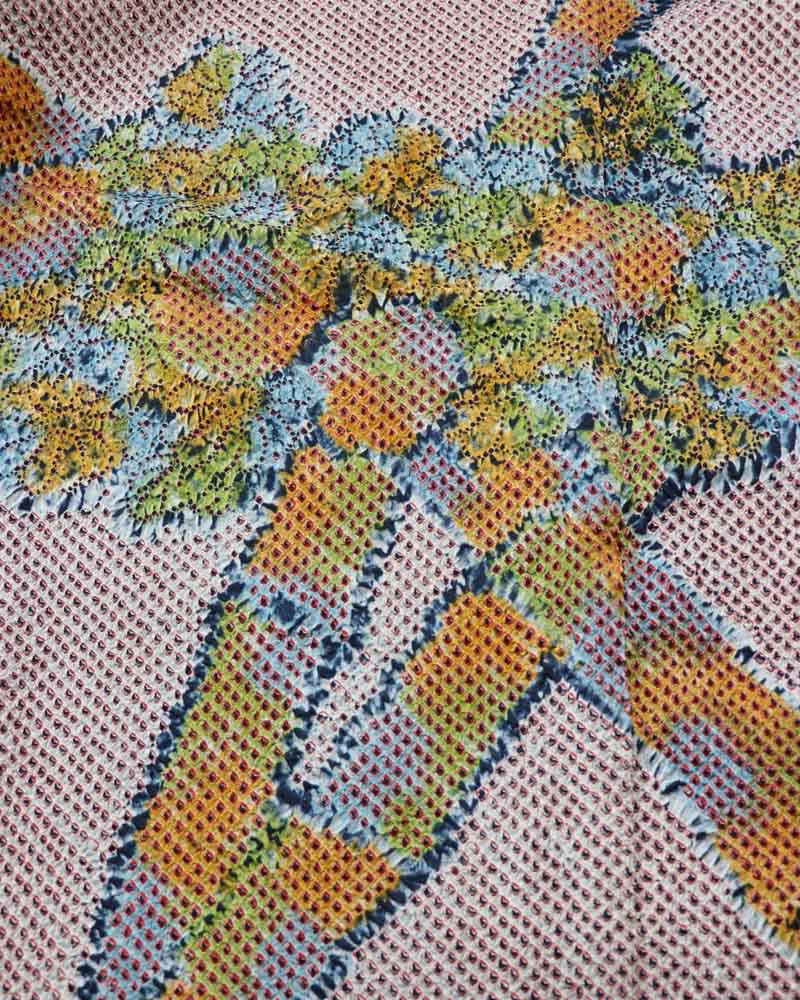 A close up photo of the kimono’s pattern.