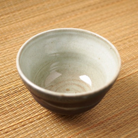 Mud Black Blue Matcha Tea Bowl l 黒釉青流し 碗形抹茶碗 美濃焼 日本製