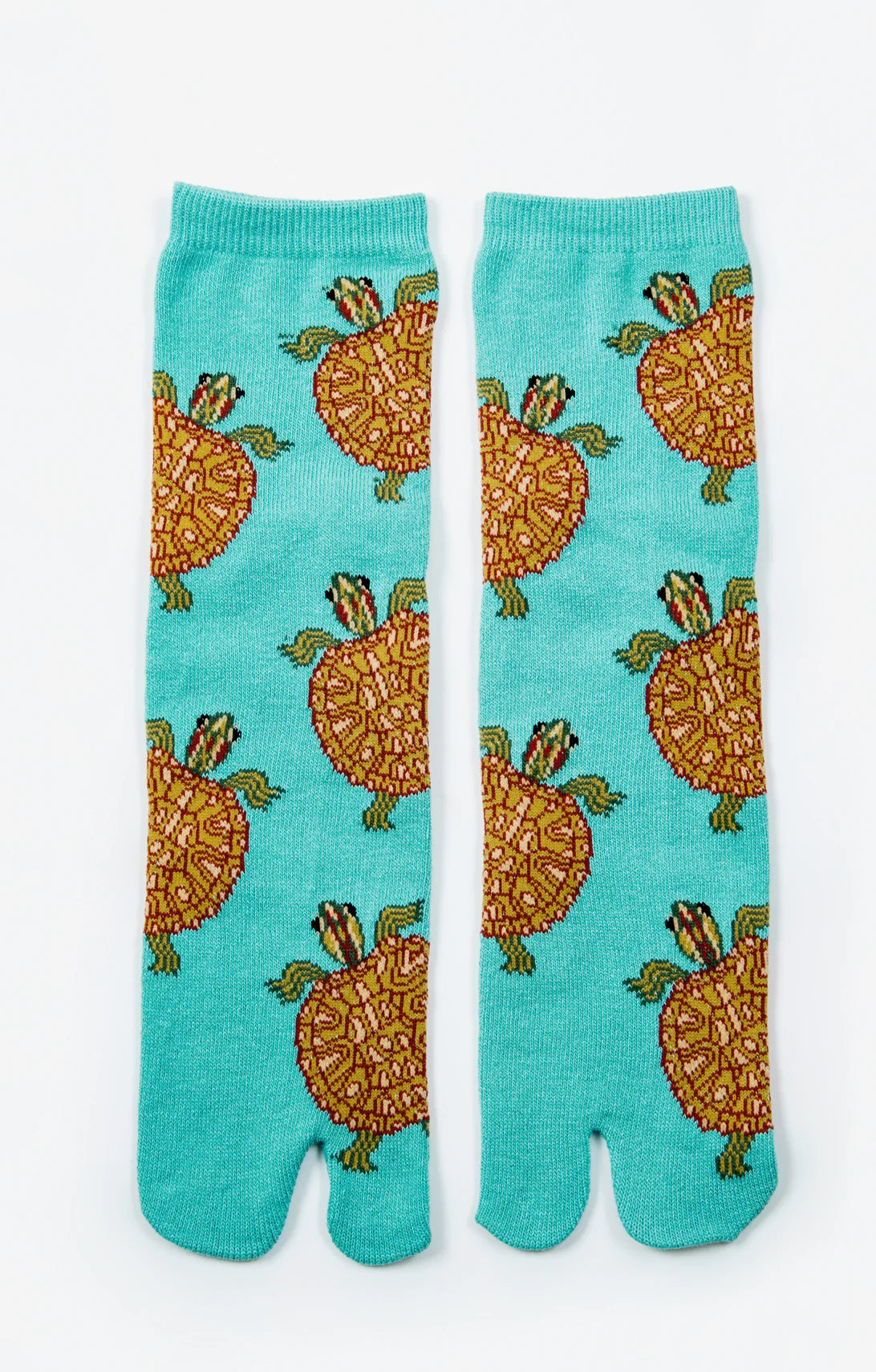 This is a picture of NINJA SOCKS product name TURTLE TABI SOCKS Dusty Mint.