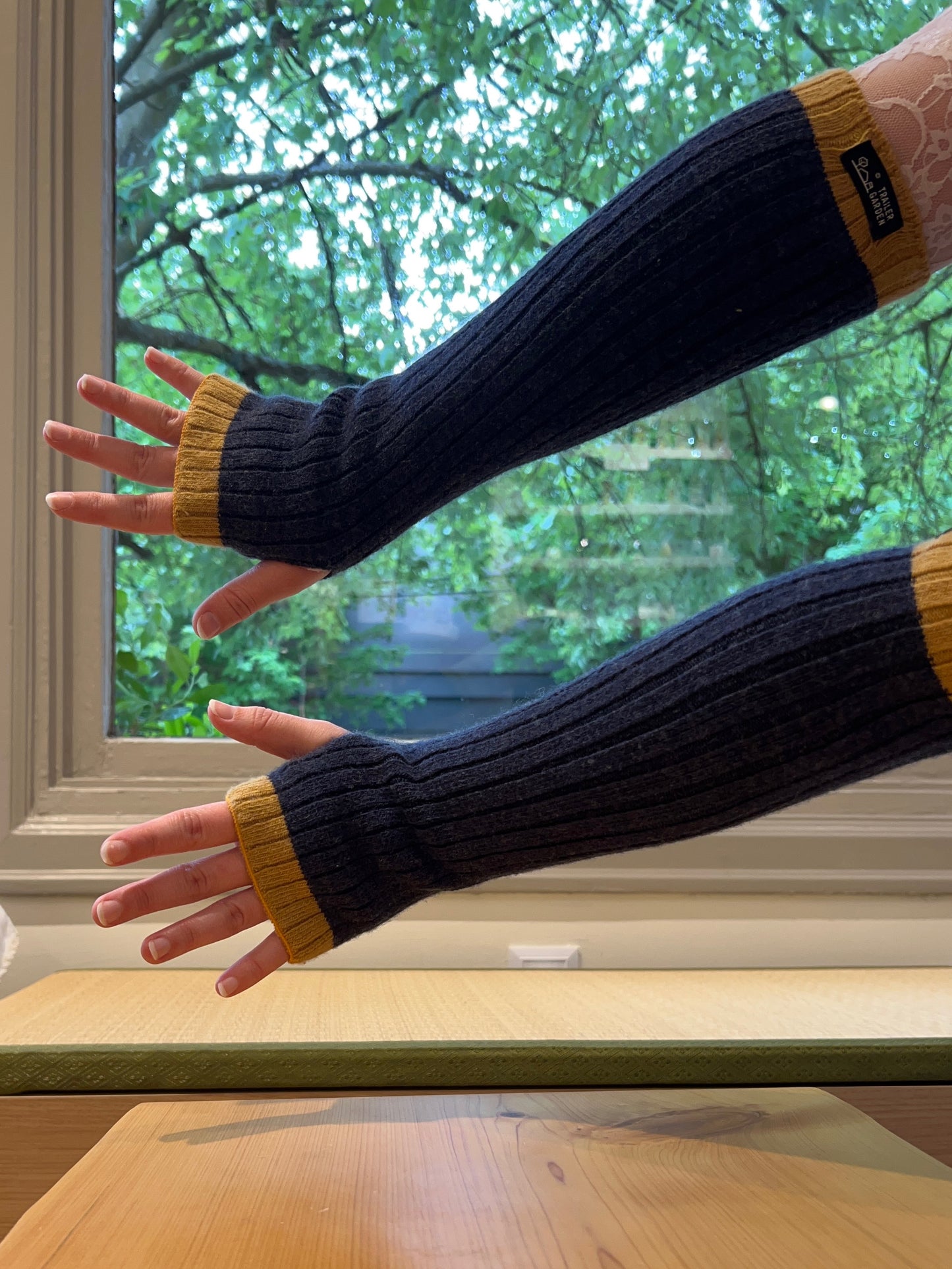Knitido+ Thumb Hole Arm Warmers