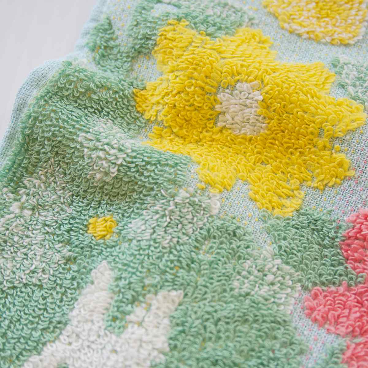 Totoro Mini Towel  | Flower Scenery