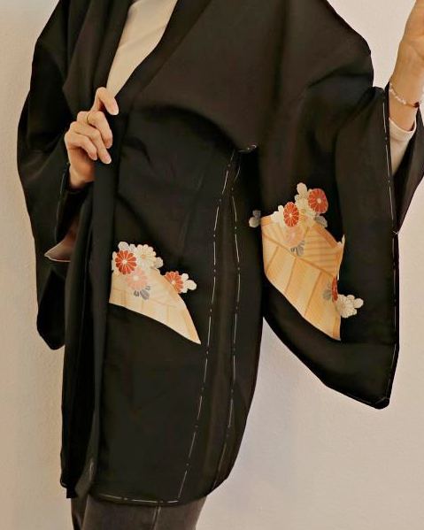 Mums Across the Bamboo Screen Black Haori Kimono Jacket