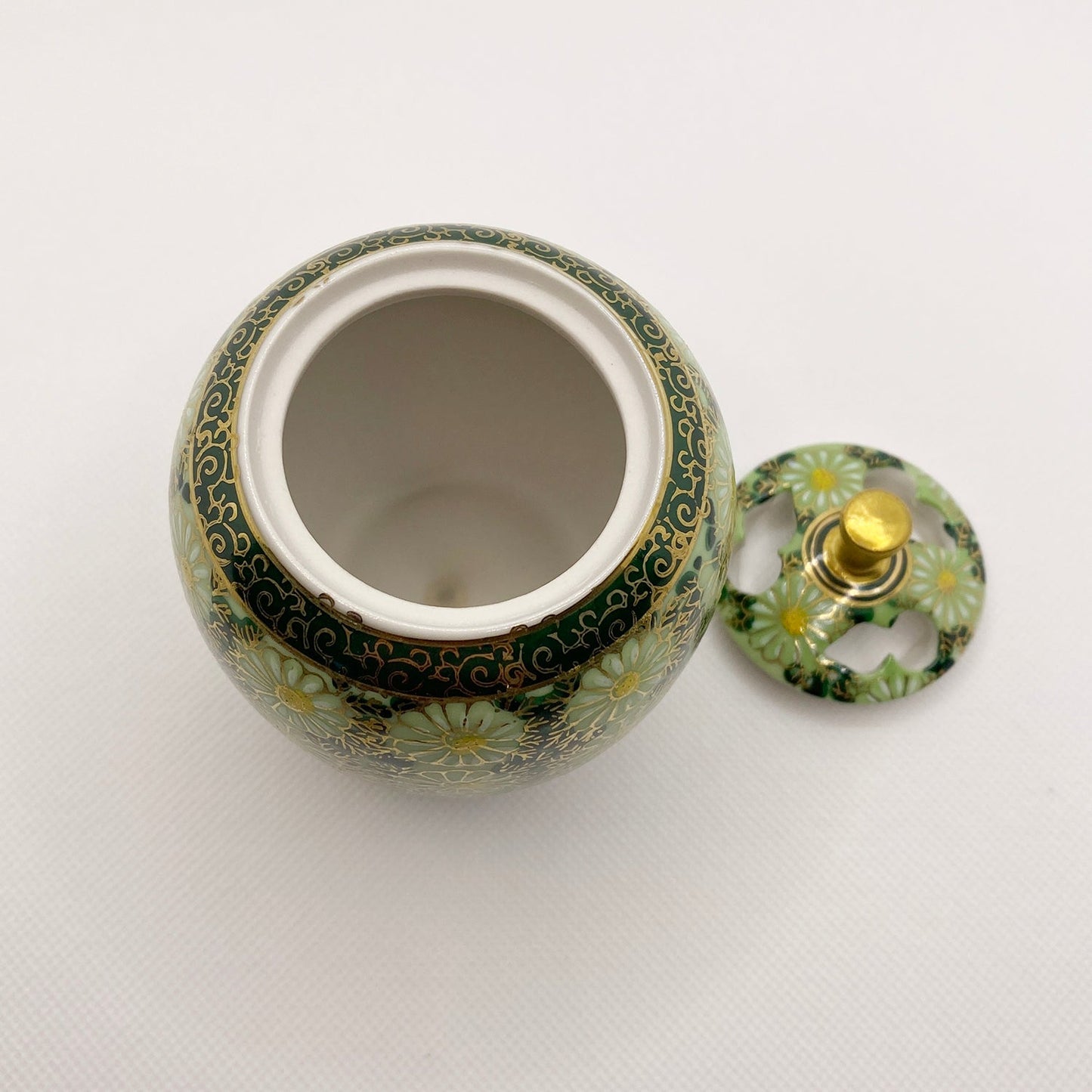 Chrysanthemum Gourd Kutani Incense Pot