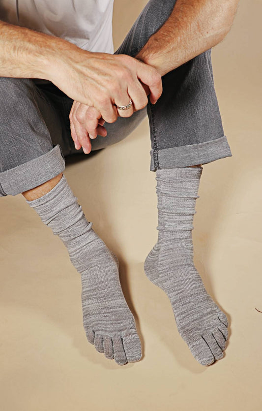 Artisan-Crafted Comfort: Lightweight Midcalf Toe Socks